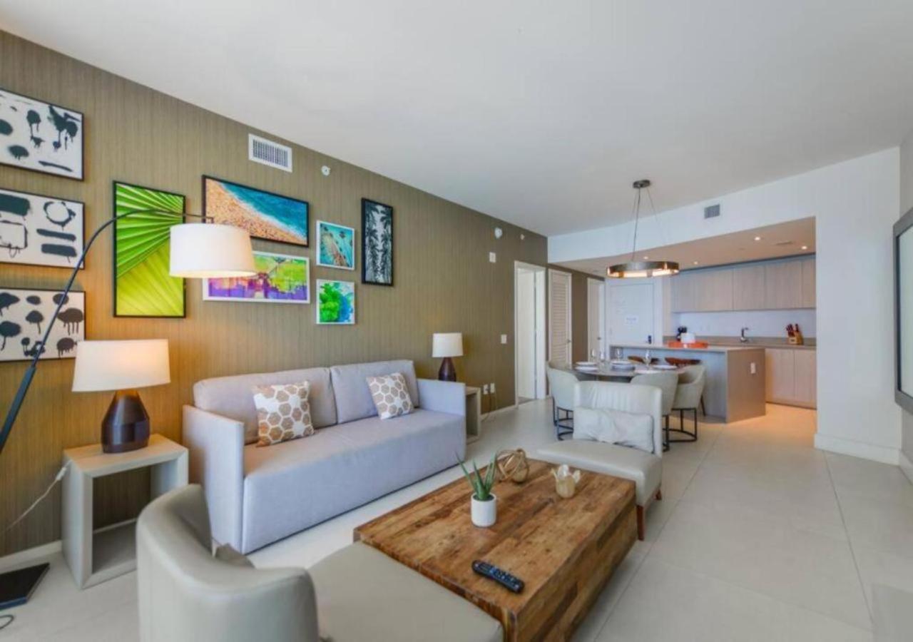 Beachfront Condo With Mesmerizing Views Hollywood Exterior photo